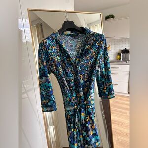 BCBG LONG SLEEVE DRESS